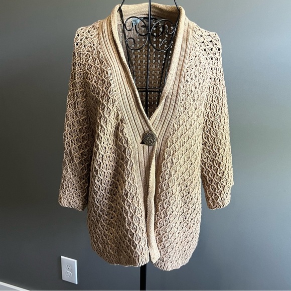 Liz Claiborne Beige Cardigan Lightweight With Gold Button Detail Size XLarge - Picture 1 of 10